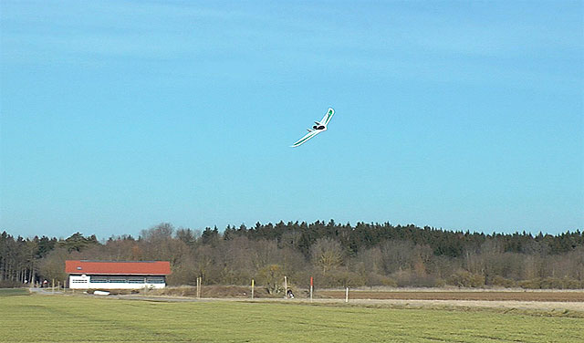 fly2air.com - FlyingWing mit Impeller